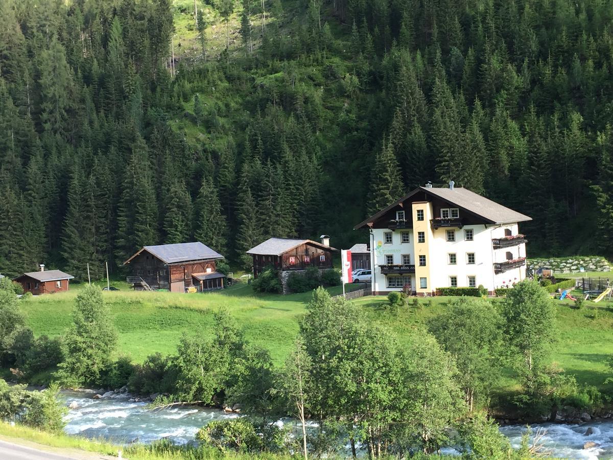 Hotel Garni Gruenmoos St Jakob in Defereggen Eksteriør billede