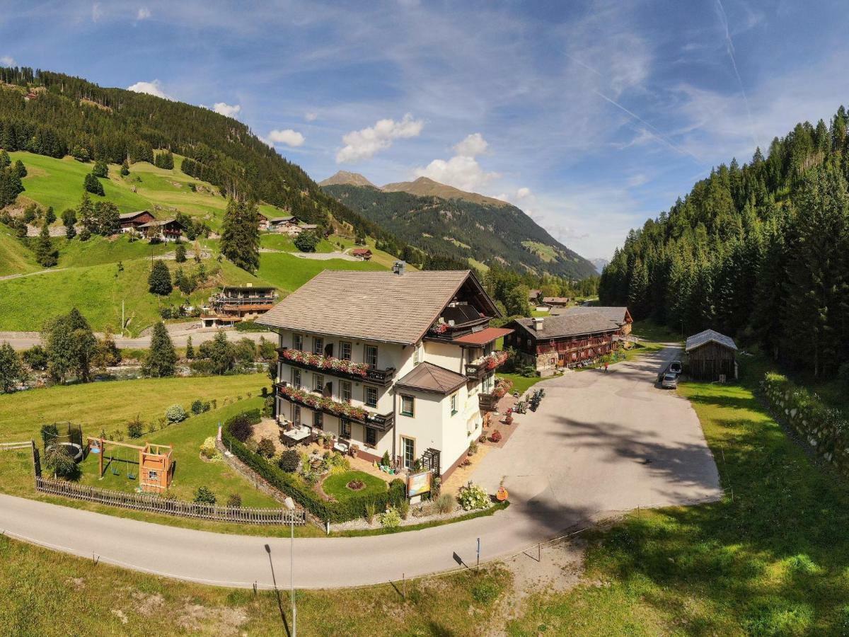 Hotel Garni Gruenmoos St Jakob in Defereggen Eksteriør billede